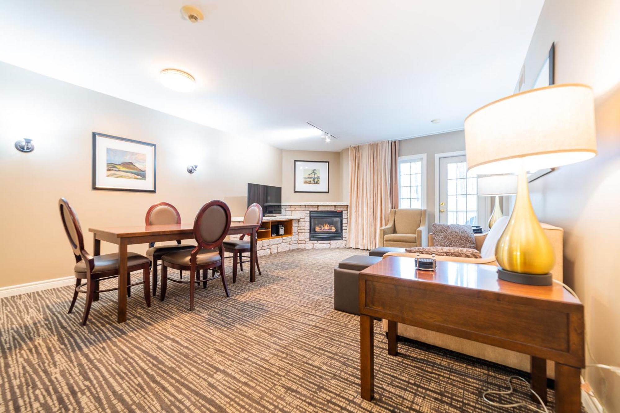 Shanty Bay Horseshoe Valley Suites - The Aurora מראה חיצוני תמונה